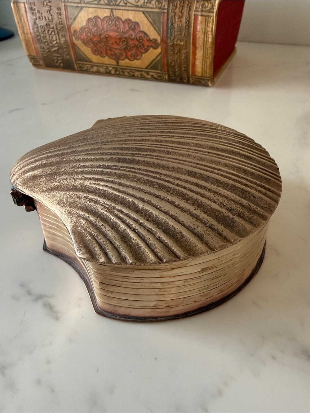 Vintage Nesting Brass Shell Trinket boxes Set of 3 - Picture 11 of 14